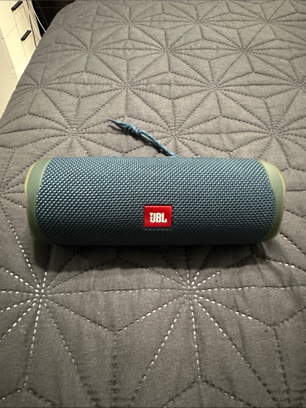 JBL Portable Flip 5 Bluetooth Speaker in Teal